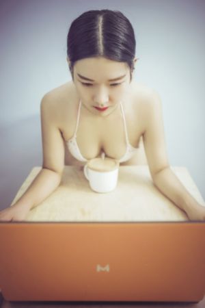 小马国女孩儿1夺回王冠